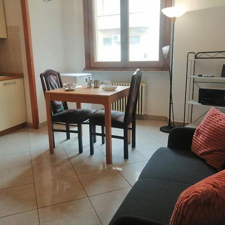 Apartment In Front Of The Train Station! Φλωρεντία Εξωτερικό φωτογραφία
